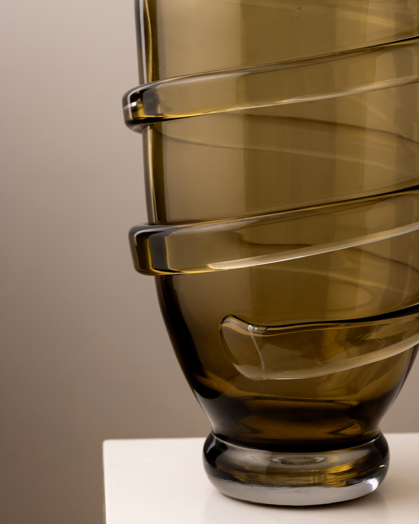 Alta Vase (smoke) - Antico